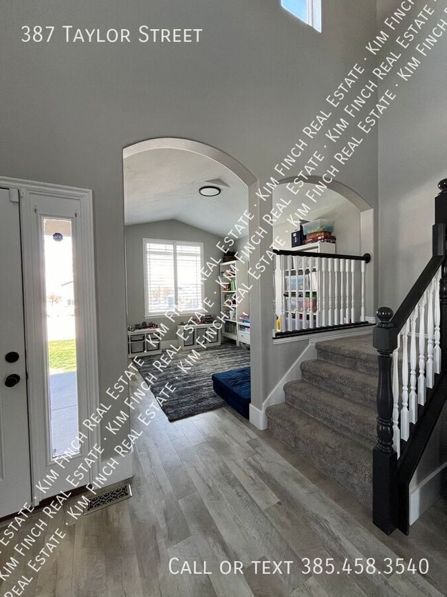 Building Photo - 387 Taylor St