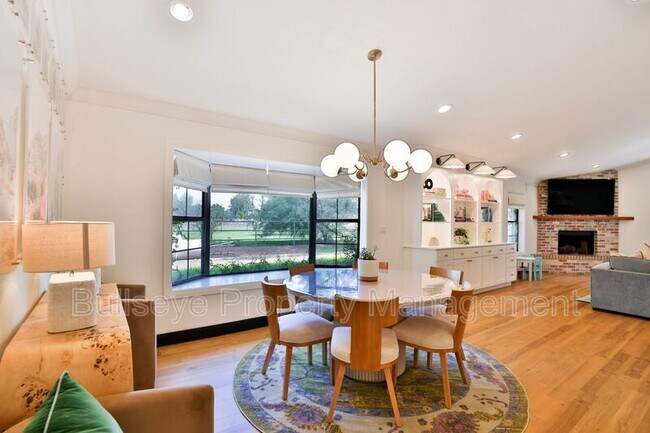 Building Photo - 2672 E Mesquite St