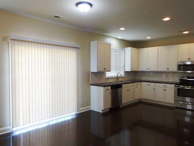 Building Photo - 138 Kimberton Ave