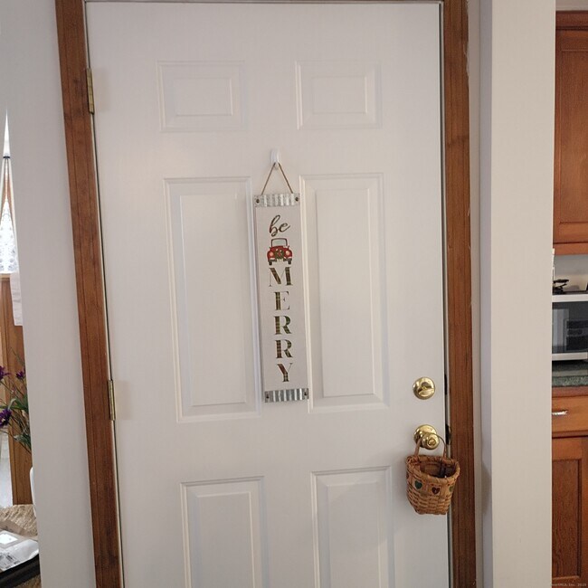 Building Photo - 59 View St