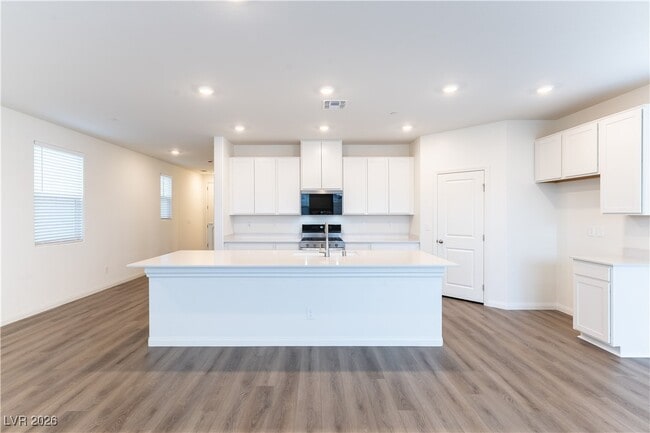 Building Photo - 3587 Mascali Ave