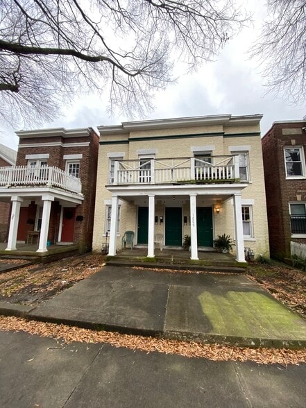 Building Photo - 3009 Ellwood Ave