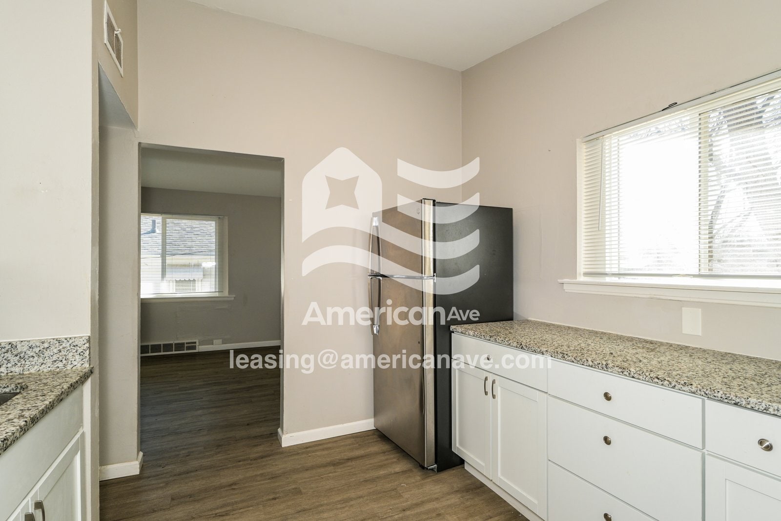 Building Photo - 10819 Kingbee Pl