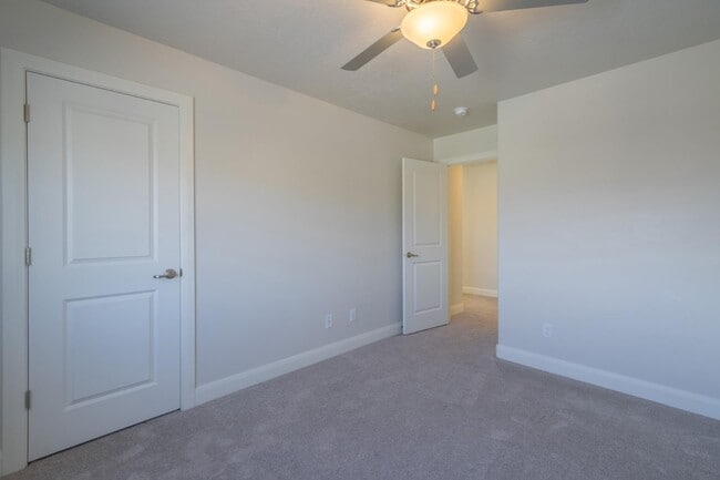 Building Photo - 548 N 550 W