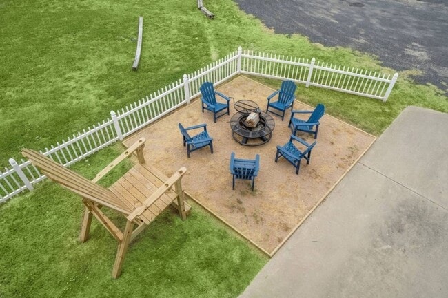 Building Photo - 2423 Sand Drift Ln