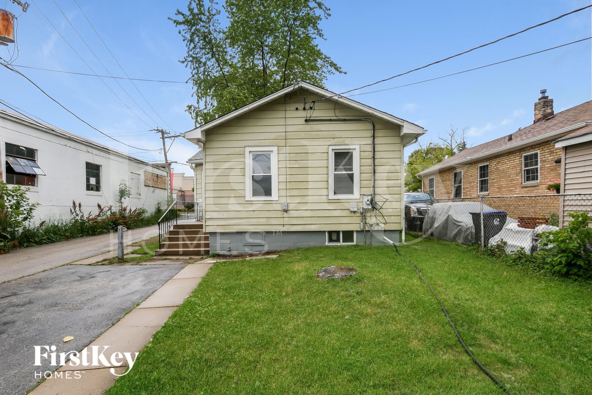 Building Photo - 519 S Elmwood Ave