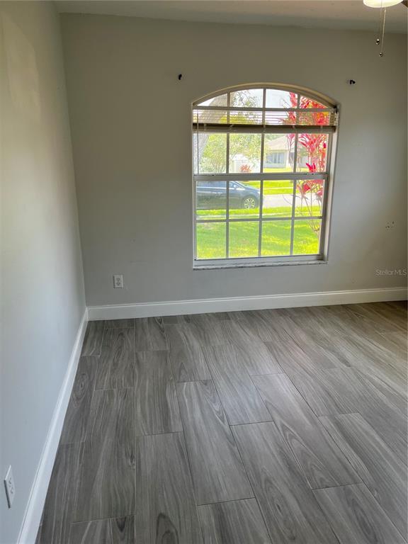 Building Photo - 3350 Countryside View Dr