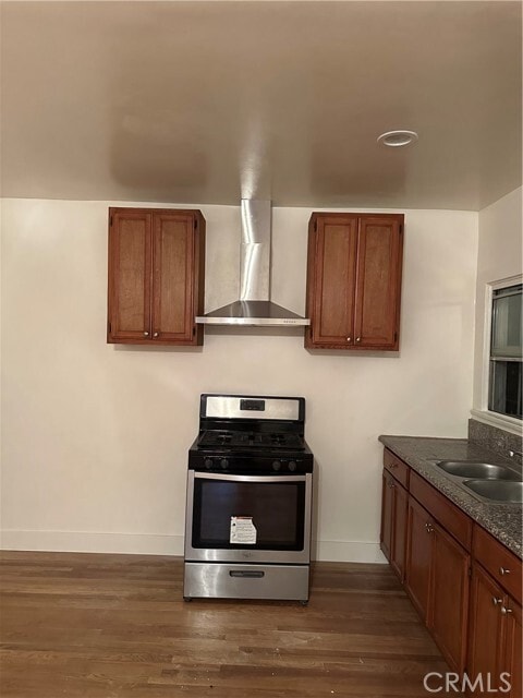 Building Photo - 5610 S St Andrews Pl