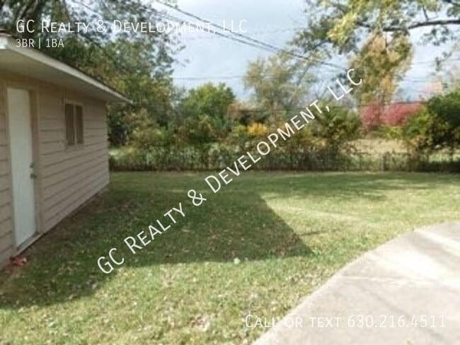 Building Photo - ***PARK FOREST / SINGLE FAMILY HOME  / 3 B...
