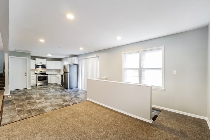 Building Photo - 608 SW Merritt St