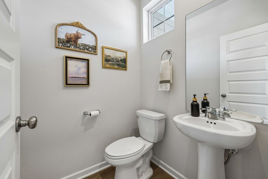 Building Photo - 3019 Seguaro Ln
