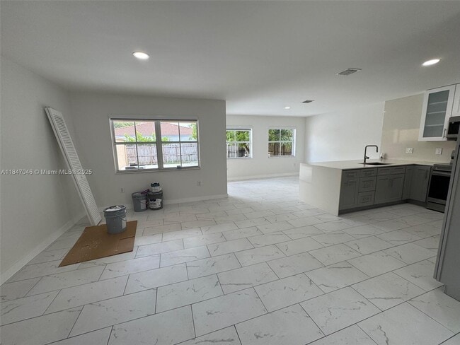 Building Photo - 11237 SW 246th St