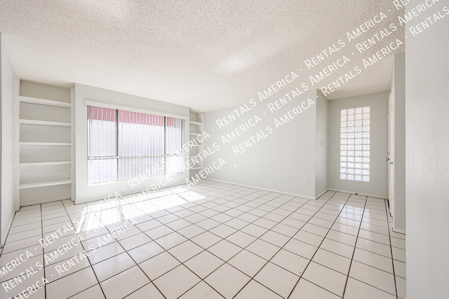 Building Photo - 1480 W Mohawk Ln