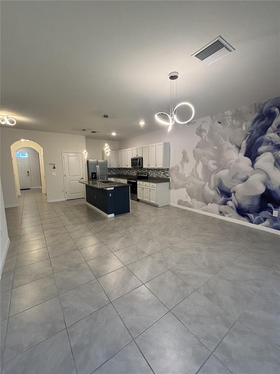 Building Photo - 1604 Hubbell Rd