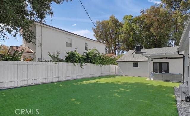 Building Photo - 22054 Avenue San Luis