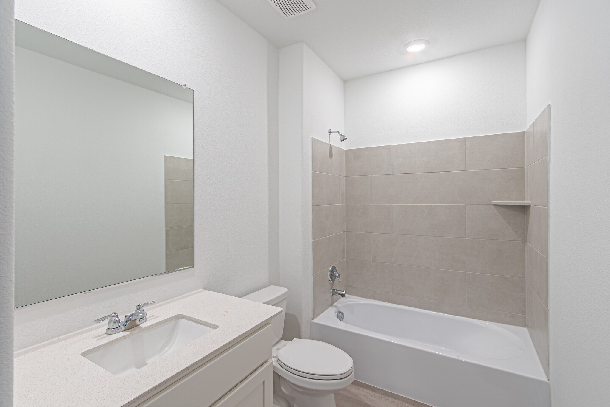 Building Photo - 10005 Warlander Dr