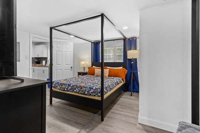 Building Photo - 2614 NW 8th St