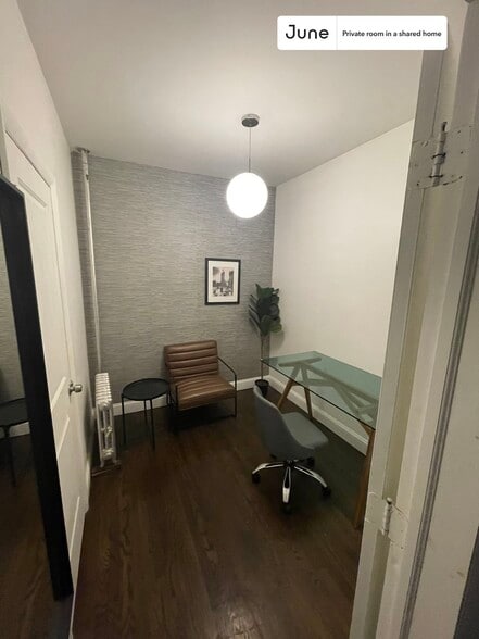 Building Photo - Room in Shared 3 bed/1 bath home in Prospect Heights