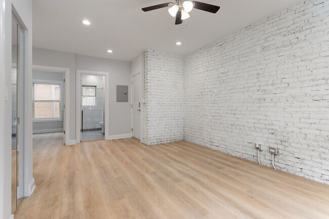 Building Photo - 1629 W Chase Ave