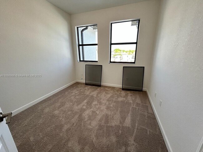 Building Photo - 229 SW 159th Way