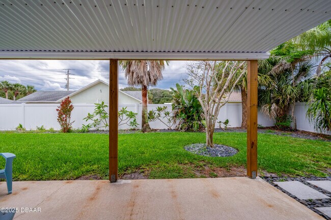 Building Photo - 4712 Dixie Dr