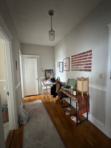 Building Photo - 48-54 Queensberry St