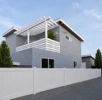 Building Photo - 7803 White Oak Ave