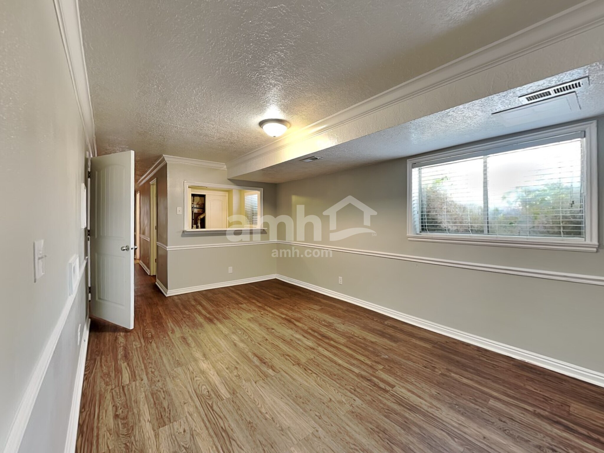 Building Photo - 927 W 2400 N St