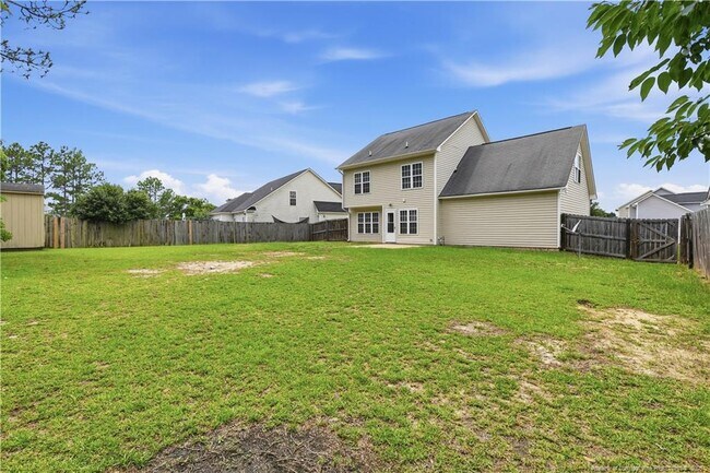 Building Photo - 2305 Gray Goose Loop