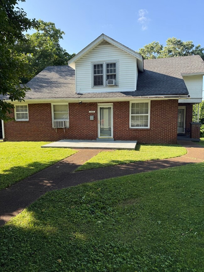 Building Photo - 1605 Franklin Ave