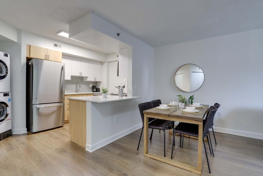 Building Photo - 801 15th St S