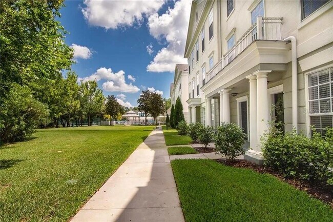 Building Photo - 265 Goldenrain Dr