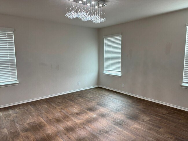 Building Photo - 9603 Lowline Brg