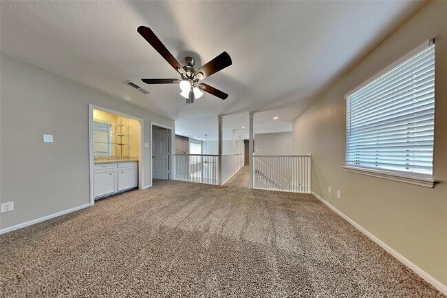 Building Photo - 12522 Lusterleaf Dr