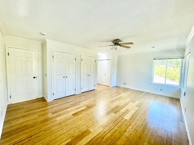 Building Photo - $4,100 /Month Charming Three bed, Three fu...