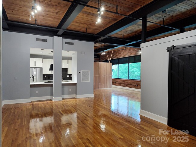Building Photo - 310 Arlington Ave