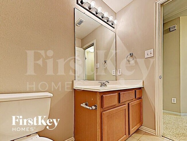 Building Photo - 31219 Fountainbrook Park Ln
