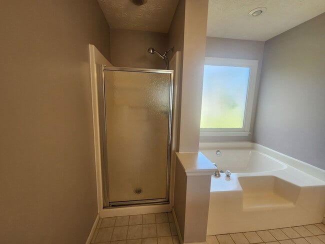 Building Photo - 6523 Fairfax Way