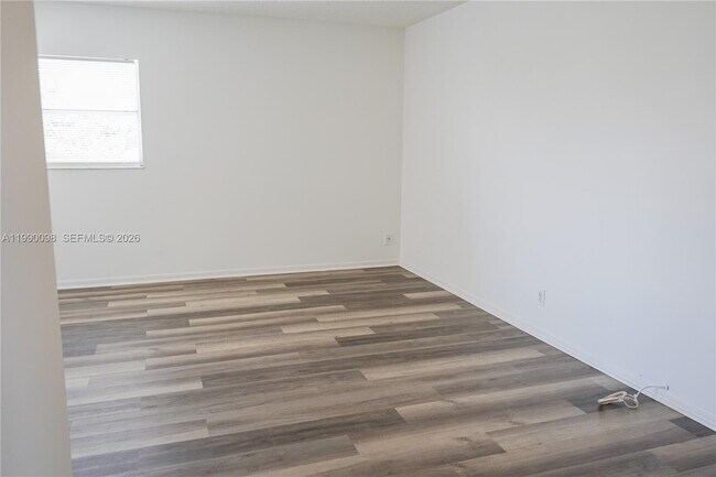 Building Photo - 2008 Jackson St