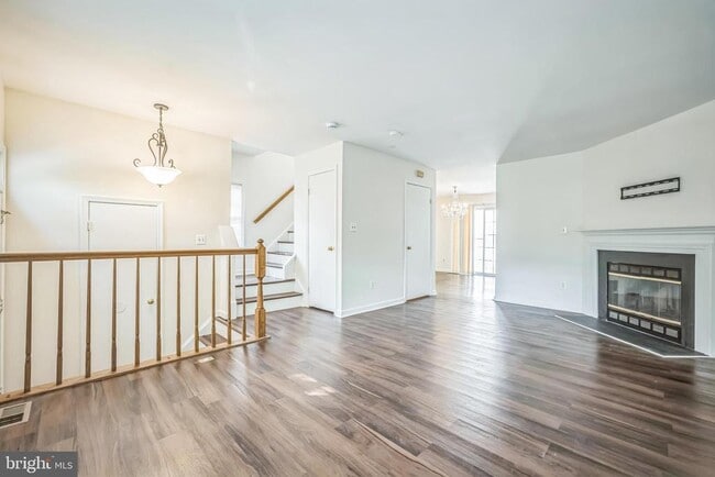 Building Photo - 10819 Campaign Ct