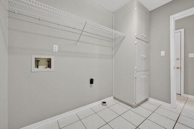 Building Photo - 3 Neptune Dr