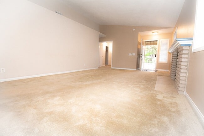 Building Photo - 9929 Palo Alto St