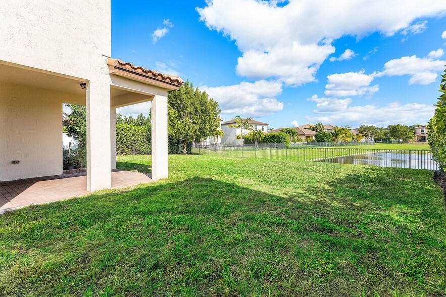 Building Photo - 3234 Klays Ct