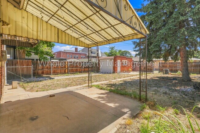 Building Photo - 3044 W Clyde Pl