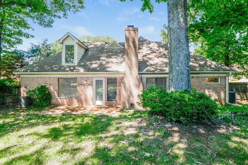 Building Photo - 6601 Baird Cove