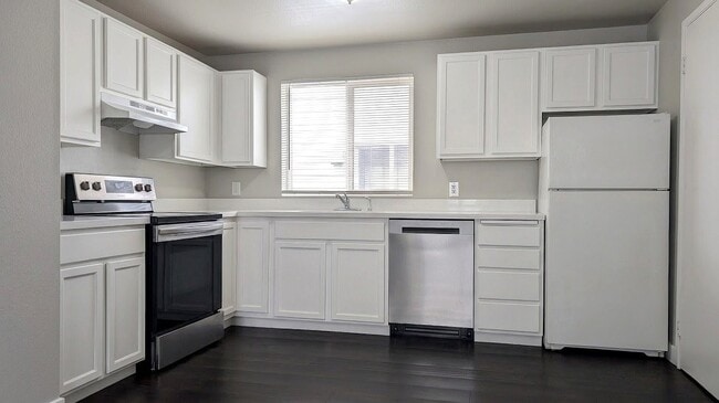 Building Photo - 8436 Delridge Way SW