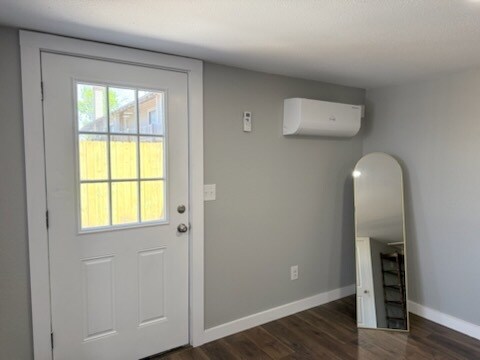 Building Photo - 1120 Rigsby Ave