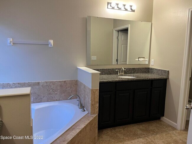 Building Photo - 2970 Louetta Cir