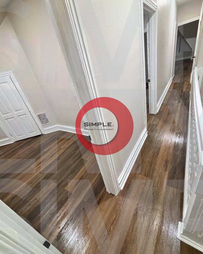 Building Photo - 230 N 4th St