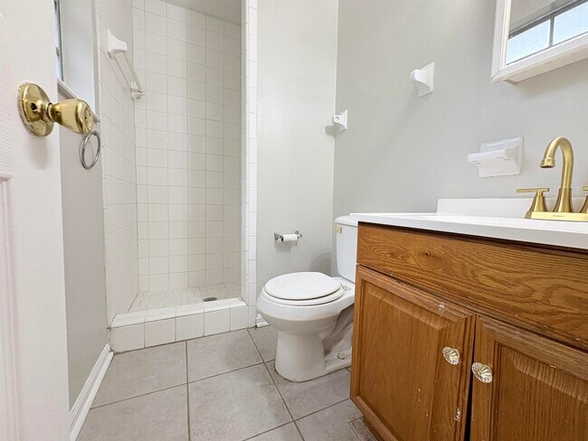 Building Photo - 1840 Devra Dr